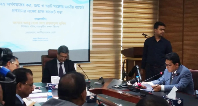 সংবাদপত্র টিকিয়ে রাখতে নিউজপ্রিন্টে কর কমাতে এনবিআরের প্রতি নোয়াবের আহ্বান