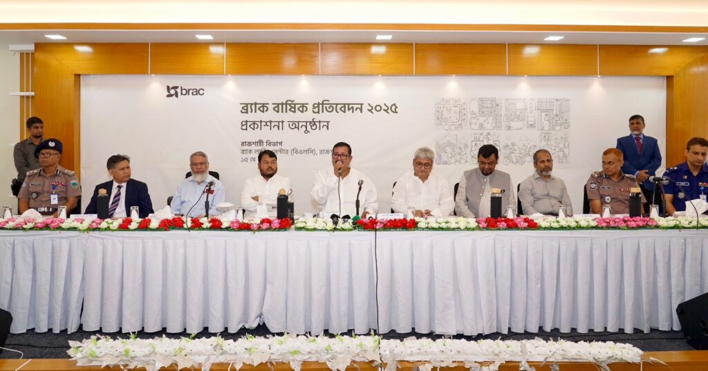 হারানো ঐতিহ্য ‘রাজশাহী সিল্ক’ পুনরুদ্ধারে ব্র্যাকের অংশগ্রহণ চান ভূমি মন্ত্রী মিনু